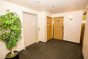 Village Inn & Suites