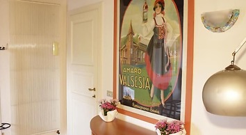 Fleur de Lis Belvedere