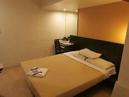 Hotel Mourya Residency