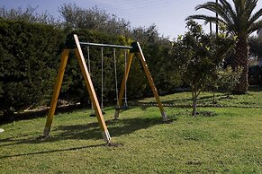 Anthemis Luxury Villas