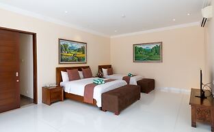 Peninsula Bay Resort