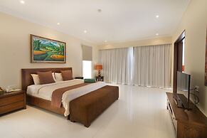 Peninsula Bay Resort