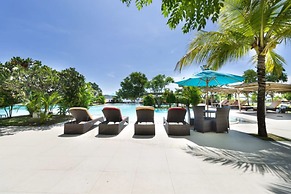 Peninsula Bay Resort