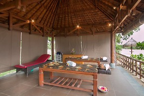 Peninsula Bay Resort