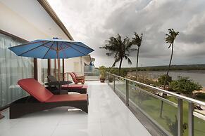 Peninsula Bay Resort