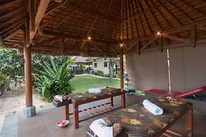 Peninsula Bay Resort