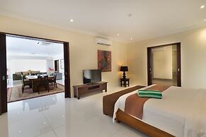 Peninsula Bay Resort