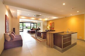 Peninsula Bay Resort