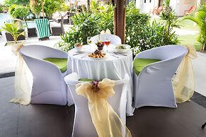 Peninsula Bay Resort