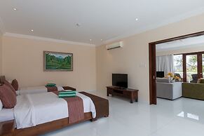 Peninsula Bay Resort