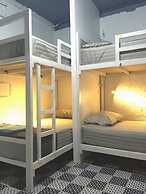 Baan Chanasongkram - Hostel