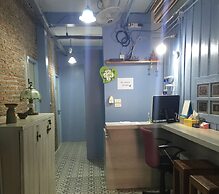 Baan Chanasongkram - Hostel