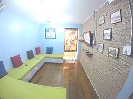 Baan Chanasongkram - Hostel