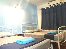 Baan Chanasongkram - Hostel