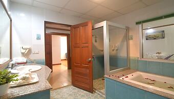 Chumphon Gardens Hotel