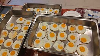 Chumphon Gardens Hotel