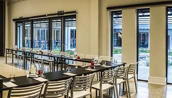 Royal St. Andrews Hotel, Conference Centre & Spa