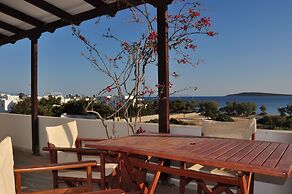 Michalis Apartments near the beaches with sea view