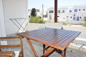 Michalis Apartments near the beaches with sea view