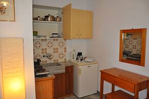 Michalis Apartments near the beaches with sea view