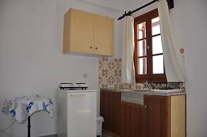 Michalis Apartments near the beaches with sea view