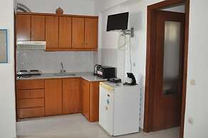 Michalis Apartments near the beaches with sea view