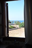 Michalis Apartments near the beaches with sea view