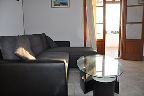 Michalis Apartments near the beaches with sea view