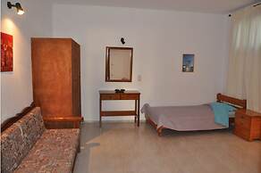 Michalis Apartments near the beaches with sea view