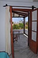 Michalis Apartments near the beaches with sea view