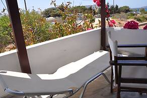 Michalis Apartments near the beaches with sea view