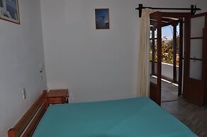 Michalis Apartments near the beaches with sea view