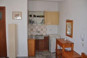 Michalis Apartments near the beaches with sea view