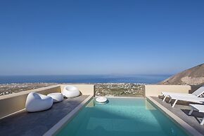 Skyfall Suites - Adults Only