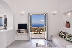 Skyfall Suites - Adults Only