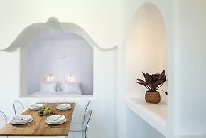 Skyfall Suites - Adults Only