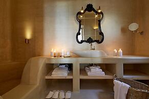 Skyfall Suites - Adults Only