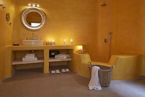 Skyfall Suites - Adults Only