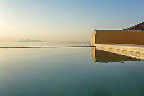 Skyfall Suites - Adults Only