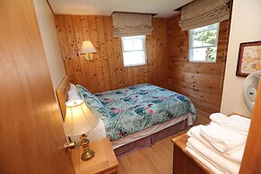 Parkside Cottages and Suites