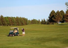 Parkside Cottages and Suites