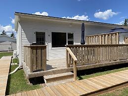 Parkside Cottages and Suites