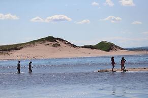Parkside Cottages and Suites