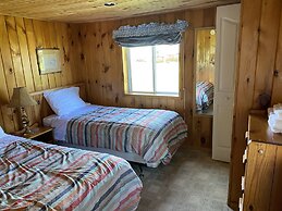 Parkside Cottages and Suites