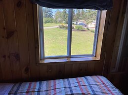 Parkside Cottages and Suites