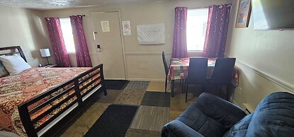 River Country Motor Lodge