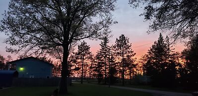 River Country Motor Lodge