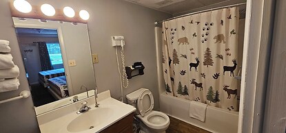 River Country Motor Lodge