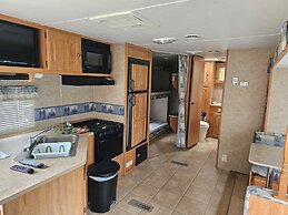 River Country Motor Lodge