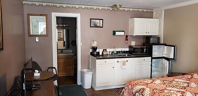 River Country Motor Lodge